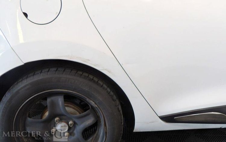 RENAULT CLIO IV BLANC EN-832-GG