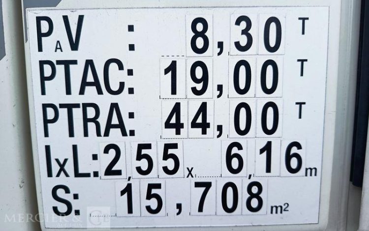 DAF XF 430 FT – PTRA : 44 TONNES – DIESEL – 560838 KMS – ANNEE 2017 BLANC EQ-377-JQ