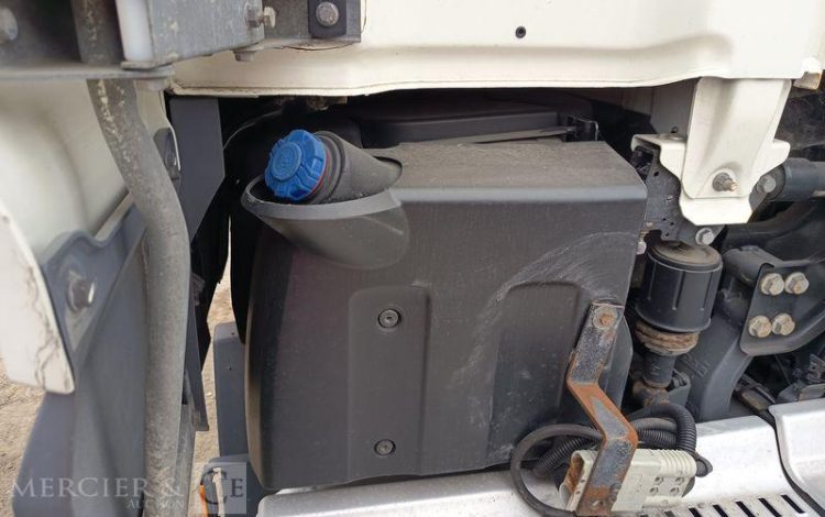 DAF XF 430 FT – PTRA : 44 TONNES – DIESEL – 560838 KMS – ANNEE 2017 BLANC EQ-377-JQ