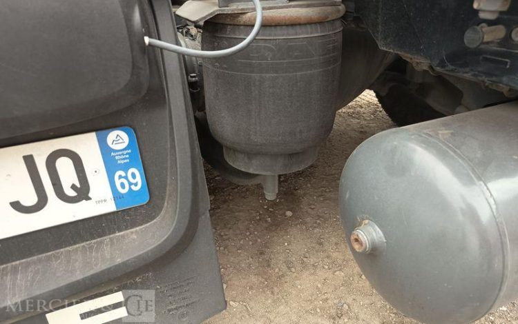 DAF XF 430 FT – PTRA : 44 TONNES – DIESEL – 560838 KMS – ANNEE 2017 BLANC EQ-377-JQ