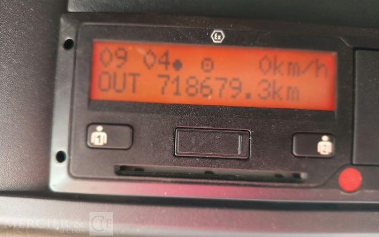 DAF XF 430 FT – PTRA : 44 TONNES – DIESEL – 718679 KMS – ANNEE 2017 BLANC EQ-776-KZ