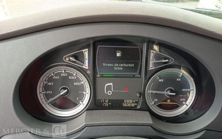 DAF XF 430 FT – PTRA : 44 TONNES – DIESEL – 718679 KMS – ANNEE 2017 BLANC EQ-776-KZ