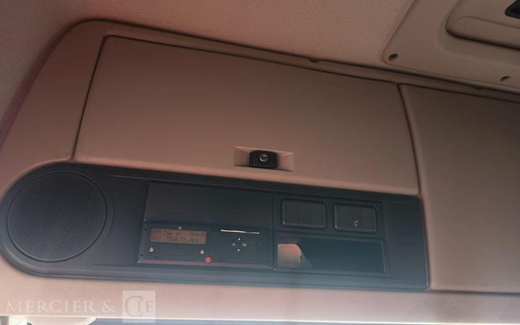 DAF XF 430 FT – PTRA : 44 TONNES – DIESEL – 718679 KMS – ANNEE 2017 BLANC EQ-776-KZ