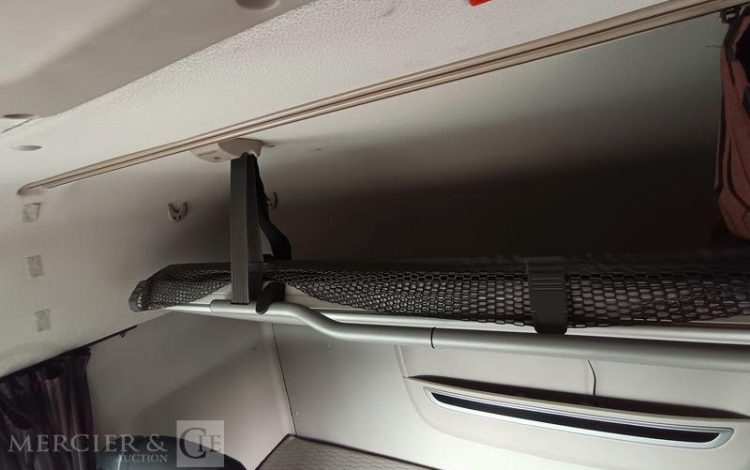 DAF XF 430 FT – PTRA : 44 TONNES – DIESEL – 718679 KMS – ANNEE 2017 BLANC EQ-776-KZ