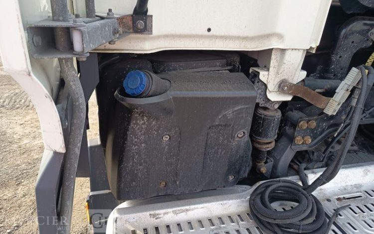 DAF XF 430 FT – PTRA : 44 TONNES – DIESEL – 718679 KMS – ANNEE 2017 BLANC EQ-776-KZ