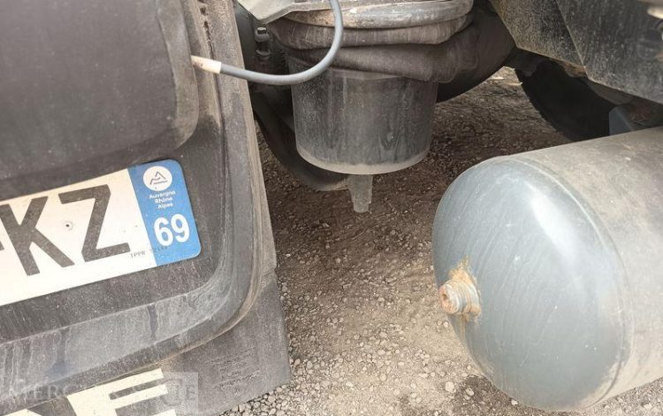 DAF XF 430 FT – PTRA : 44 TONNES – DIESEL – 718679 KMS – ANNEE 2017 BLANC EQ-776-KZ