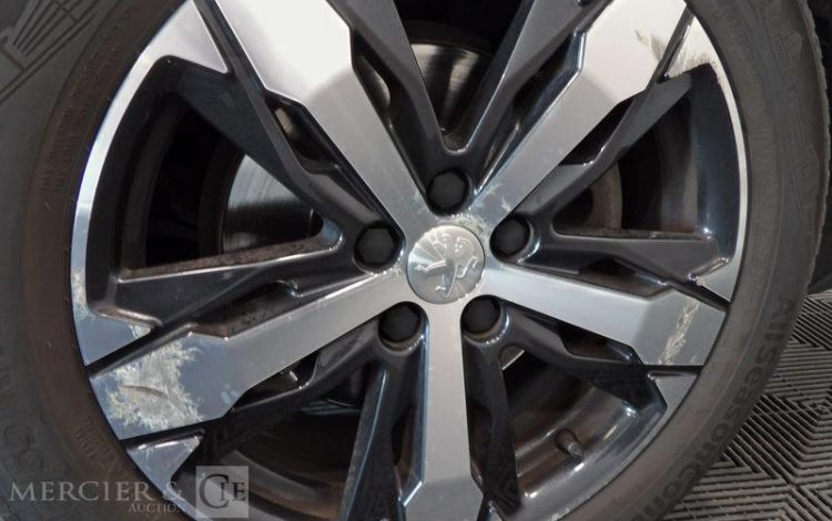 PEUGEOT 3008 1.6 BLUEHDI 120 GT LINE EAT ROUGE ES-528-MN