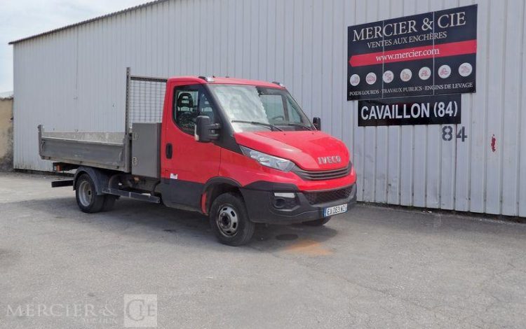 IVECO 35C12 BENNE SIMPLE CABINE COFFRE  EV-063-WZ