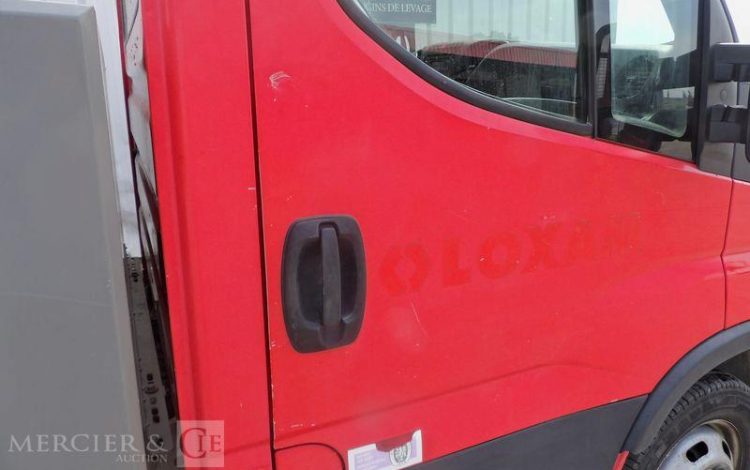 IVECO 35C12 BENNE SIMPLE CABINE COFFRE  EV-063-WZ