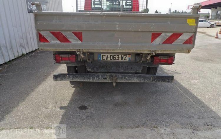 IVECO 35C12 BENNE SIMPLE CABINE COFFRE  EV-063-WZ