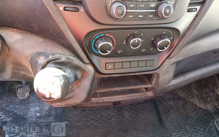 IVECO 35C12 BENNE SIMPLE CABINE COFFRE  EW-280-PT