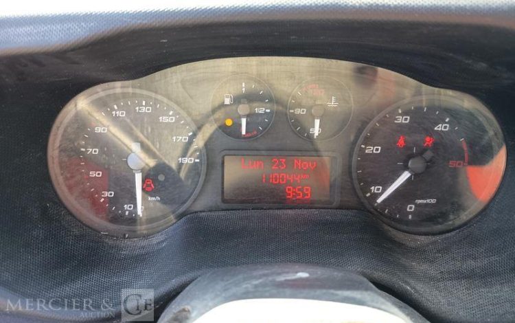 IVECO 35C12 BENNE SIMPLE CABINE COFFRE  EW-280-PT