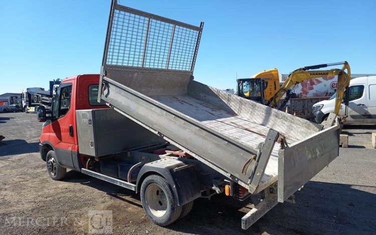 IVECO 35C12 BENNE SIMPLE CABINE COFFRE  EW-724-NF