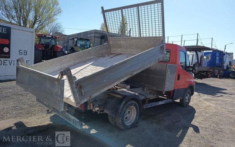 IVECO 35C12 BENNE SIMPLE CABINE COFFRE  EW-724-NF