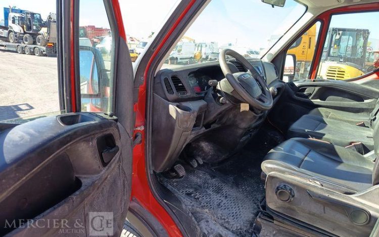 IVECO 35C12 BENNE SIMPLE CABINE COFFRE  EW-724-NF