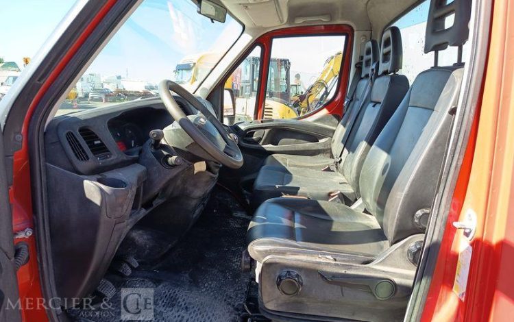 IVECO 35C12 BENNE SIMPLE CABINE COFFRE  EW-724-NF