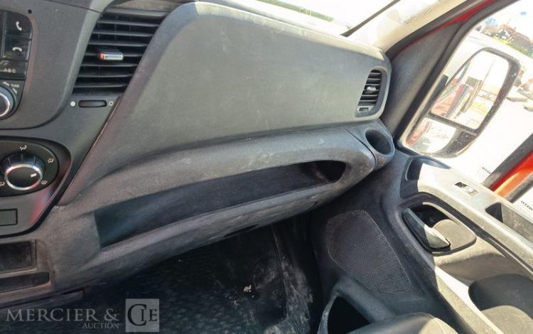 IVECO 35C12 BENNE SIMPLE CABINE COFFRE  EW-724-NF