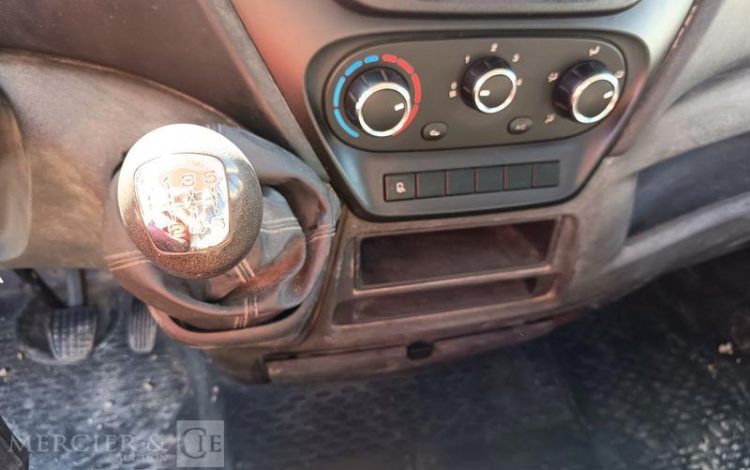 IVECO 35C12 BENNE SIMPLE CABINE COFFRE  EW-724-NF