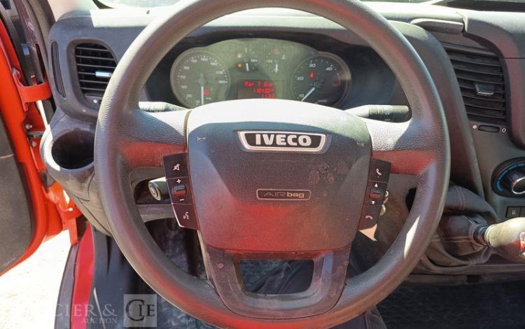 IVECO 35C12 BENNE SIMPLE CABINE COFFRE  EW-724-NF