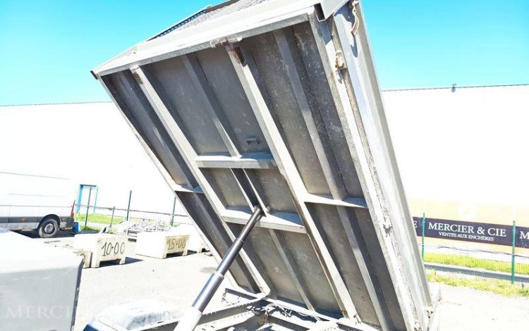 IVECO 35C12 BENNE SIMPLE CABINE COFFRE  EW-724-NF