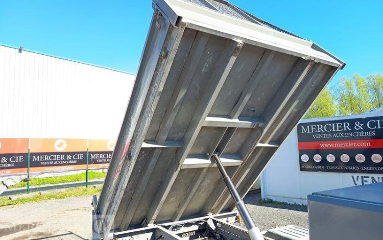 IVECO 35C12 BENNE SIMPLE CABINE COFFRE  EW-724-NF