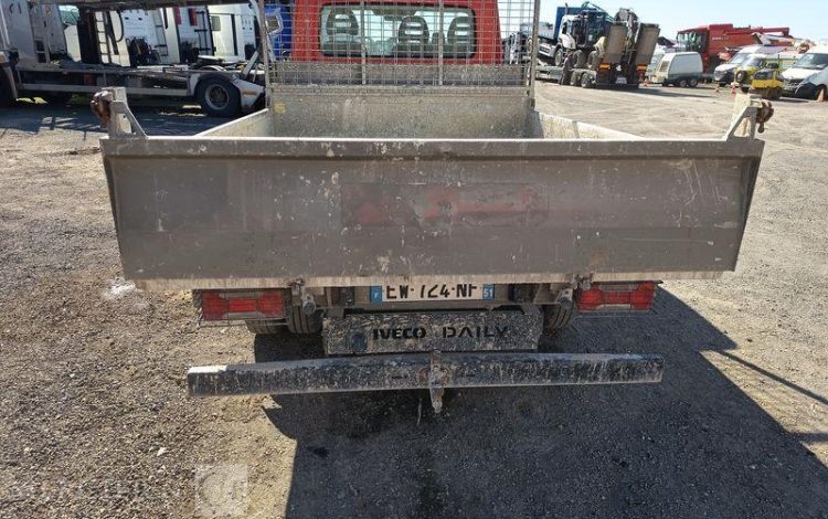 IVECO 35C12 BENNE SIMPLE CABINE COFFRE  EW-724-NF