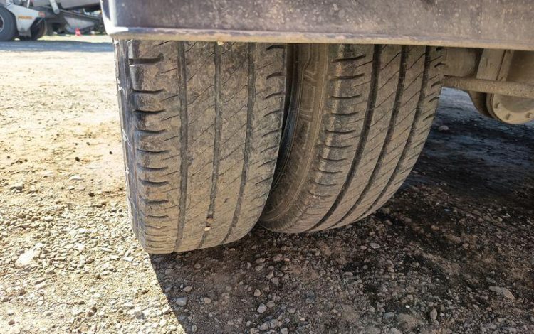 IVECO 35C12 BENNE SIMPLE CABINE COFFRE  EW-724-NF