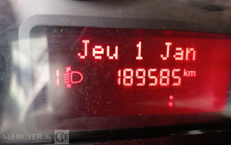 IVECO 35C12 BENNE SIMPLE CABINE COFFRE  EY-734-WL