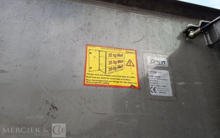 IVECO 35C12 BENNE SIMPLE CABINE COFFRE  EY-734-WL