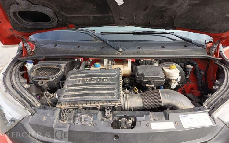 IVECO 35C12 BENNE SIMPLE CABINE COFFRE  EY-734-WL