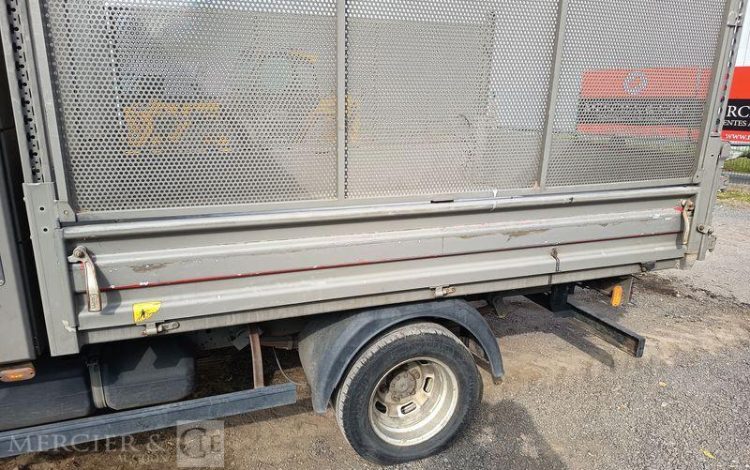 IVECO 35C12 BENNE SIMPLE CABINE COFFRE  EY-734-WL