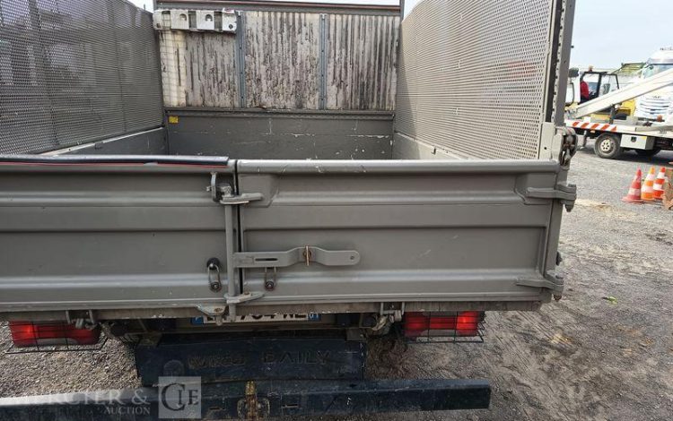 IVECO 35C12 BENNE SIMPLE CABINE COFFRE  EY-734-WL