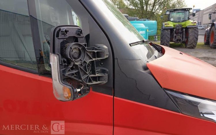 IVECO 35C12 BENNE SIMPLE CABINE COFFRE  EY-734-WL