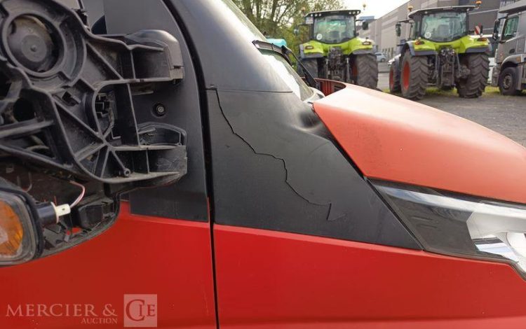 IVECO 35C12 BENNE SIMPLE CABINE COFFRE  EY-734-WL