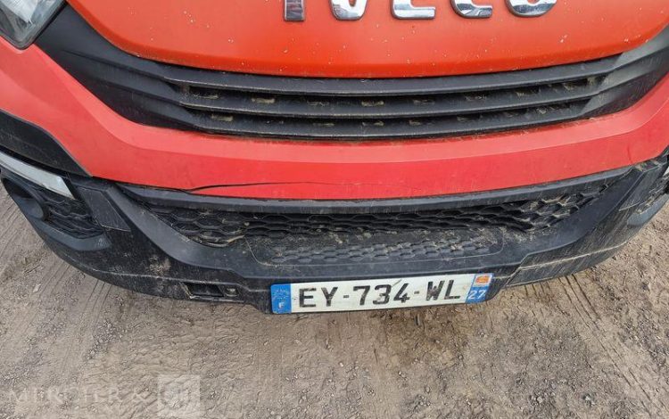 IVECO 35C12 BENNE SIMPLE CABINE COFFRE  EY-734-WL