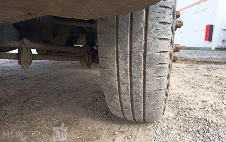 IVECO 35C12 BENNE SIMPLE CABINE COFFRE  EY-734-WL