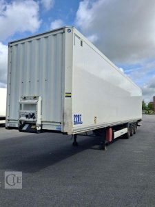 KRONE SEMI REMORQUE FOURGON KRONE RIDEAU Hayon (EN DESIGNATION 77)  FB-310-QB