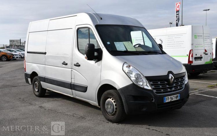 RENAULT MASTER 2.3 DCI 110ch 3t3 L2H2 GRAND-CONFORT GRIS FF-947-NM