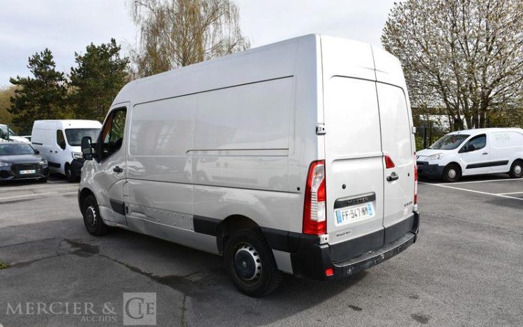 RENAULT MASTER 2.3 DCI 110ch 3t3 L2H2 GRAND-CONFORT GRIS FF-947-NM
