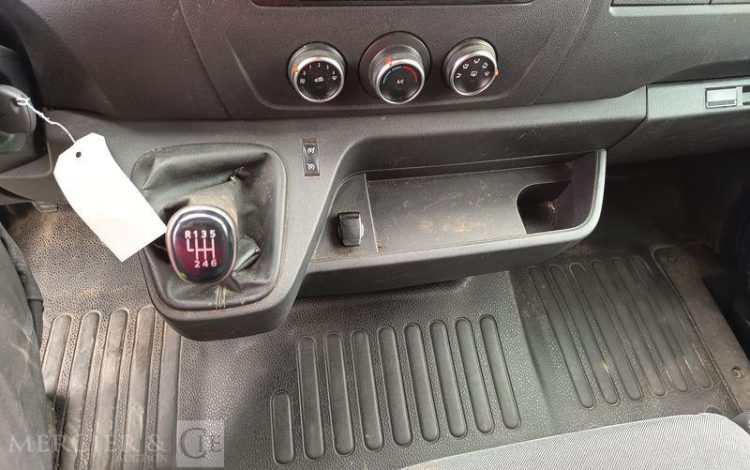 RENAULT MASTER AVEC NACELLE VERSALIFT ETL32-125 – 12 METRES – DIESEL – ANNEE 2019 BLANC FM-588-MG