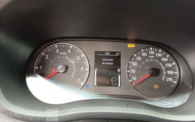 RENAULT MASTER AVEC NACELLE VERSALIFT ETL32-125 – 12 METRES – DIESEL – ANNEE 2019 BLANC FM-588-MG