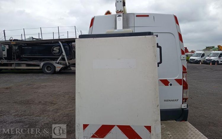 RENAULT MASTER AVEC NACELLE VERSALIFT ETL32-125 – 12 METRES – DIESEL – ANNEE 2019 BLANC FM-588-MG