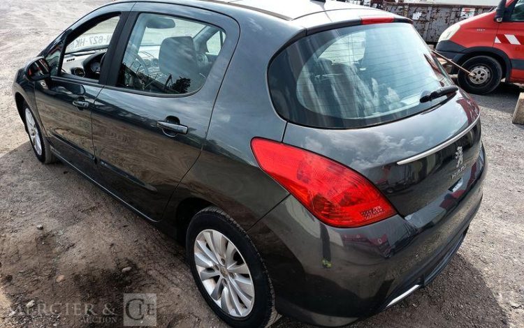 PEUGEOT 308 1.6 THP 16V 155 CV PREMIUM PACK – ESSENCE – 92831 KMS – ANNEE 2013 NOIR FN-627-HK