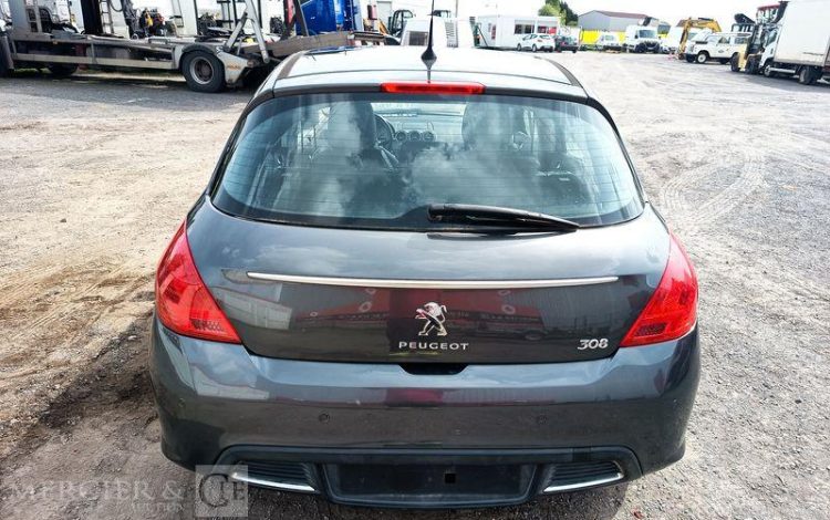 PEUGEOT 308 1.6 THP 16V 155 CV PREMIUM PACK – ESSENCE – 92831 KMS – ANNEE 2013 NOIR FN-627-HK