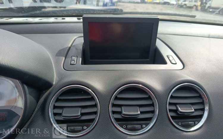 PEUGEOT 308 1.6 THP 16V 155 CV PREMIUM PACK – ESSENCE – 92831 KMS – ANNEE 2013 NOIR FN-627-HK