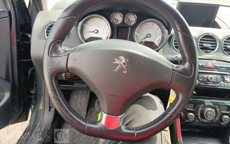 PEUGEOT 308 1.6 THP 16V 155 CV PREMIUM PACK – ESSENCE – 92831 KMS – ANNEE 2013 NOIR FN-627-HK