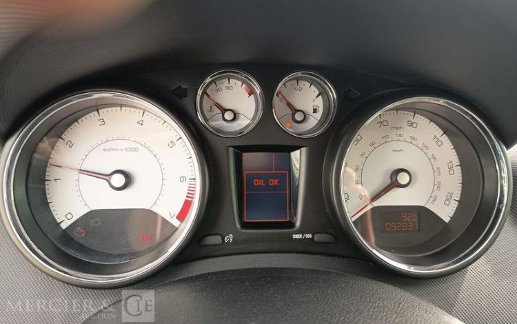 PEUGEOT 308 1.6 THP 16V 155 CV PREMIUM PACK – ESSENCE – 92831 KMS – ANNEE 2013 NOIR FN-627-HK