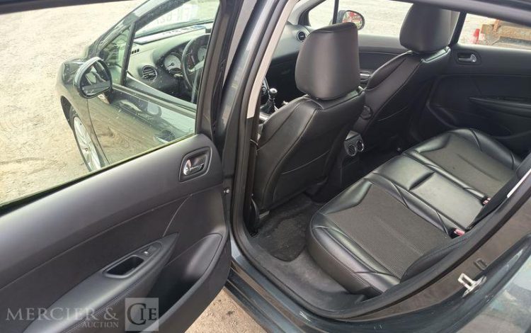 PEUGEOT 308 1.6 THP 16V 155 CV PREMIUM PACK – ESSENCE – 92831 KMS – ANNEE 2013 NOIR FN-627-HK