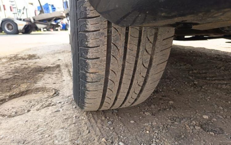 PEUGEOT 308 1.6 THP 16V 155 CV PREMIUM PACK – ESSENCE – 92831 KMS – ANNEE 2013 NOIR FN-627-HK