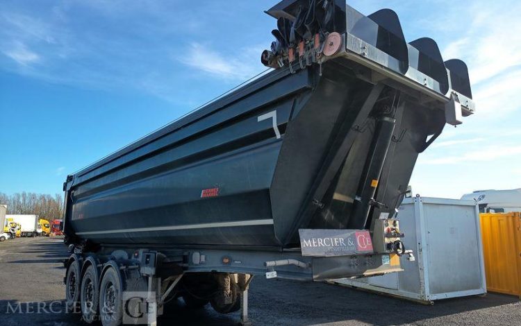 BENALU SEMI REMORQUE BENNE BASCULANTE – 3 ESSIEUX – PTAC 38 TONNES – ANNEE 2020  FP-920-NS